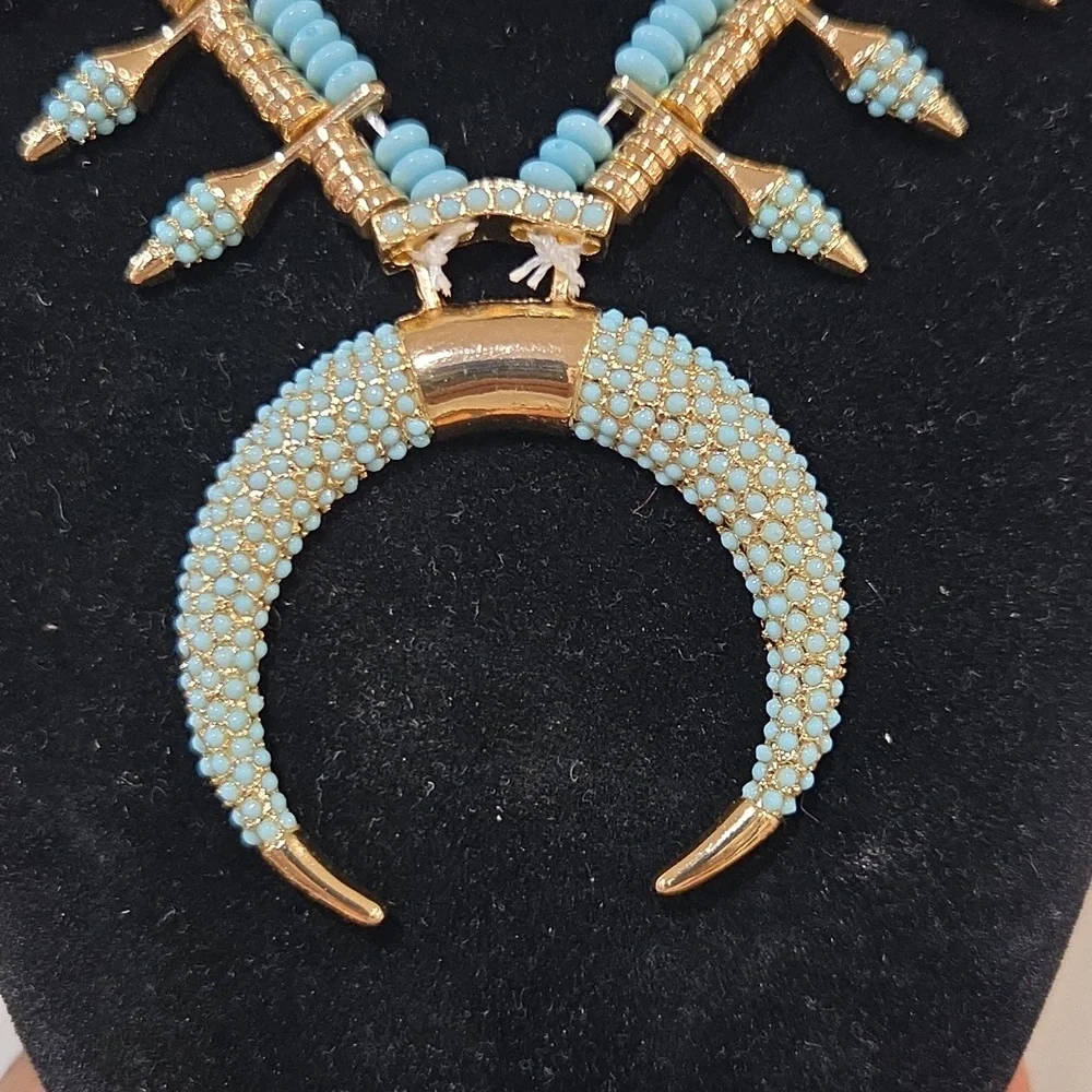 💙▪️ATTERRI ▪️Chic Turquoise Crescent 23in Necklace